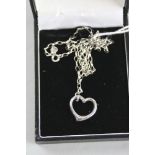 A 9CT HEART NECKLACE, 1.9 grams