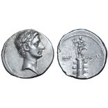 Octavian AR Denarius. Italian mint (Rome?), autumn 30 - summer 29 BC. Laureate head right /