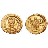 Justinian I AV Solidus. Constantinople, AD 527-538. D N IVSTINIANVS P P AVG, helmeted and