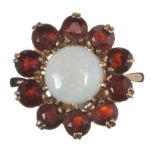 9CT GOLD CLUSTER RING SET WITH OPAL AND GARNET