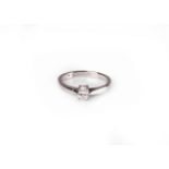 An oval cut diamond single stone ring, approx 0.
