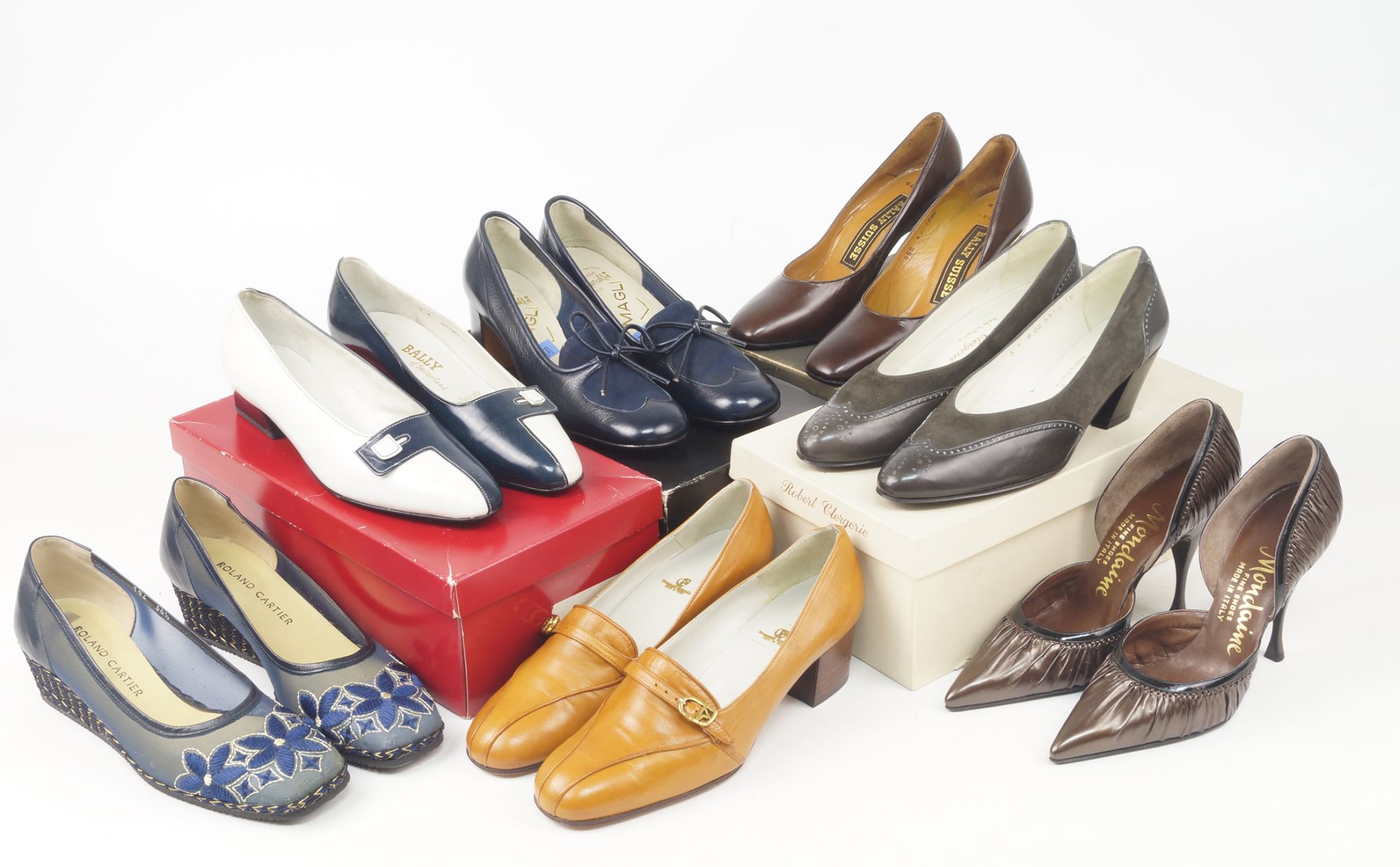 A collection of 25 pairs ladies unworn designer shoes, to include Bruno Magli, Jaeger,