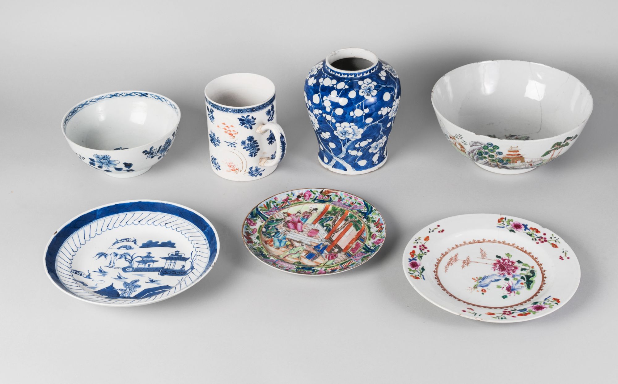 A collection of Chinese export porcelain, 18th-19th century, comprising famille rose mug, 13cm high,