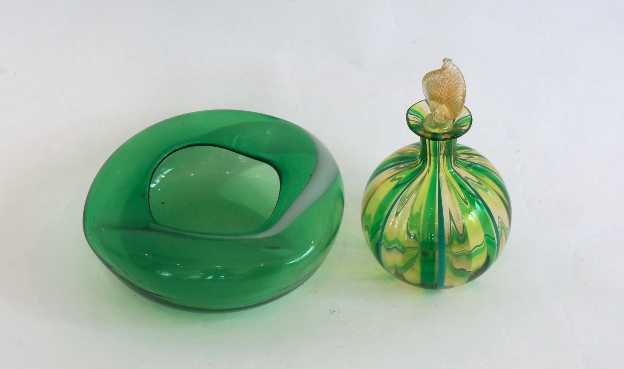 Vetro Artistico, Murano, glass perfume bottle, late 20th/early 21st century, green hues cased in