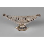 A silver potpourri holder, Chester c.