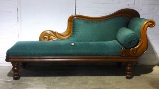 A Victorian mahogany framed chaise longue