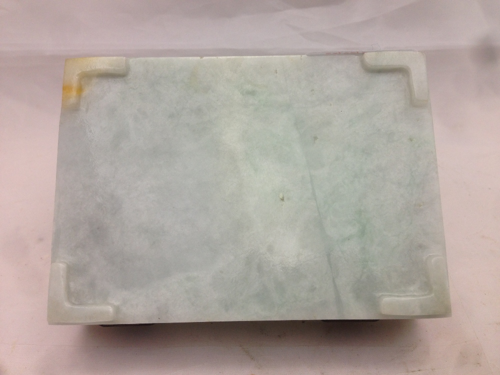 A Chinese carved jade box Of hinged rectangular form, - Image 8 of 8