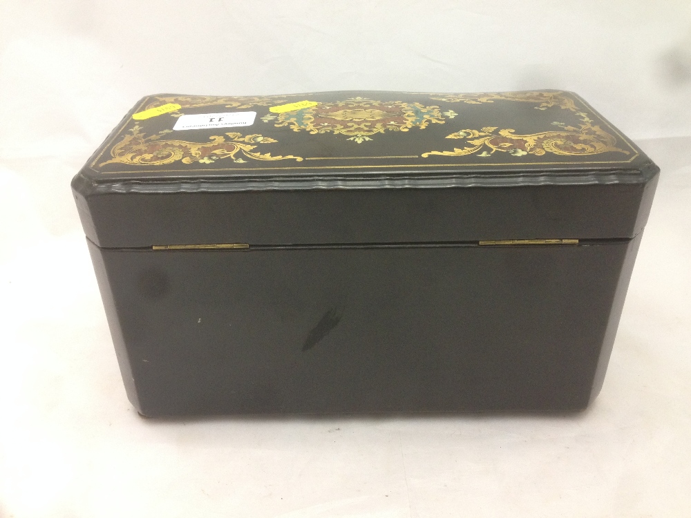 A 19th century French caddy/cigar box Of serpentine form, with brass, ivory and other inlays, - Bild 4 aus 9