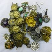 A quantity of costume jewellery etc