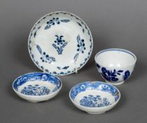 An 18th century Worcester blue and white tea bowl Transfer printed with flowers,