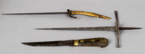 An early steel dagger Together with two other daggers. The former 46 cm long.