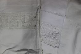 A quantity of linen