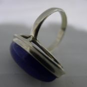 A lapiz and silver ring