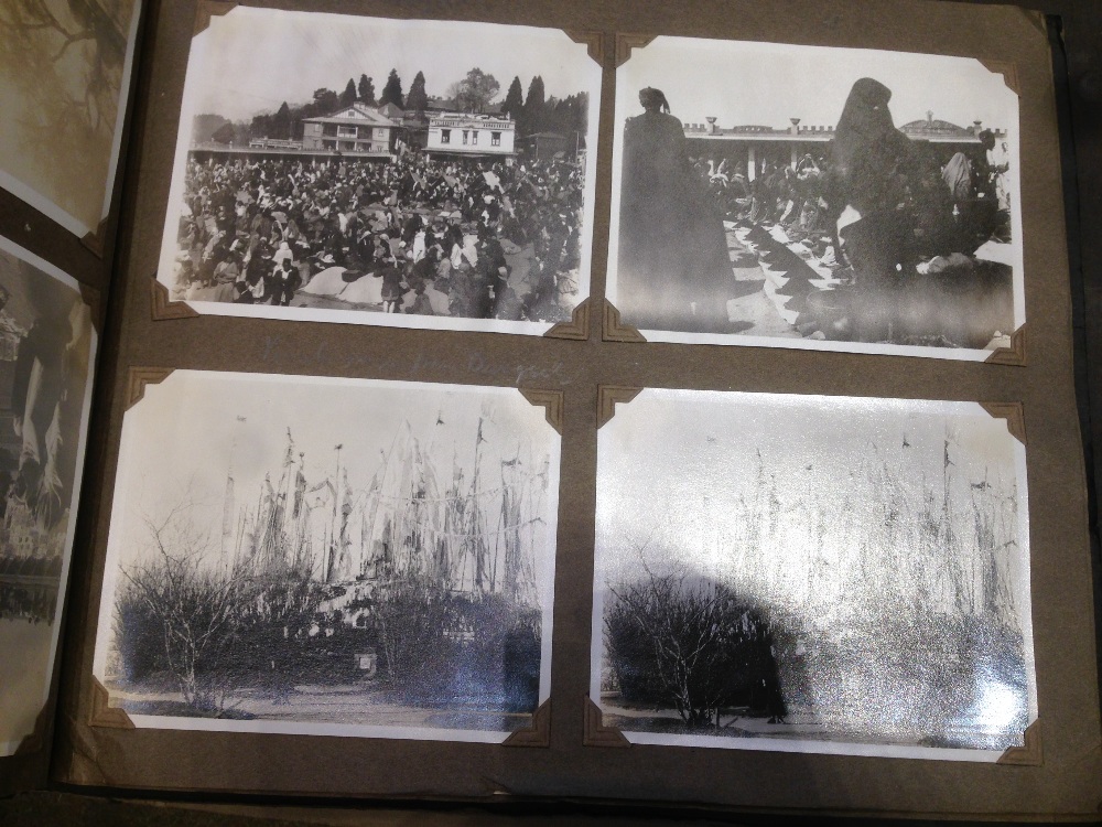 A quantity of early 20th century photography albums Comprising: early films, - Bild 35 aus 41