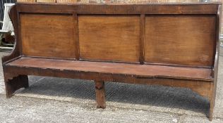 A three panel oak settle