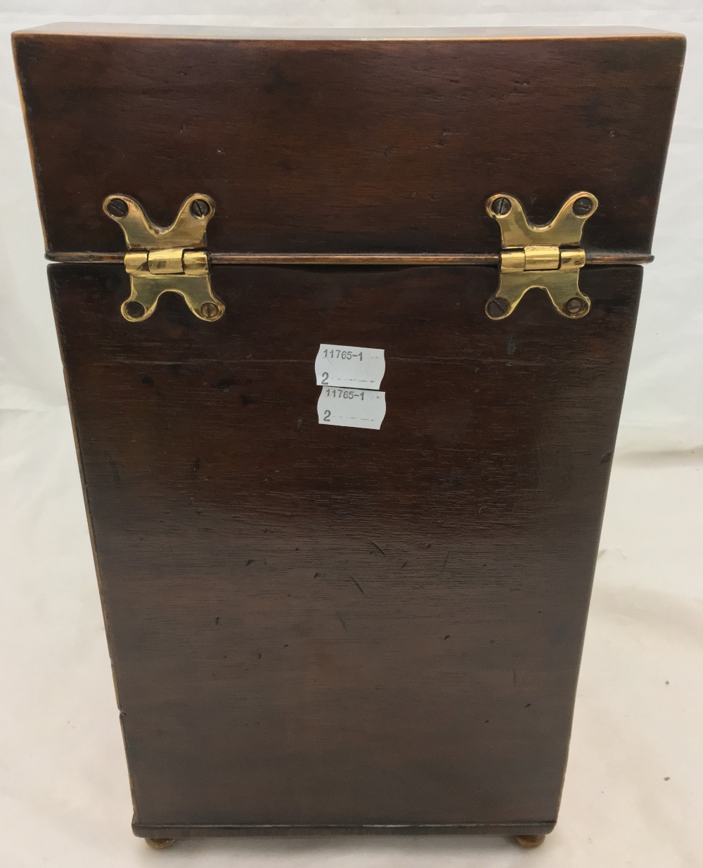 A pair of Georgian III mahogany serpentine knife boxes Each with shell inlaid hinged cover - Image 10 of 13