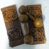 A box of treen items