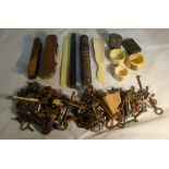 A quantity of keys and other miscellaneous items