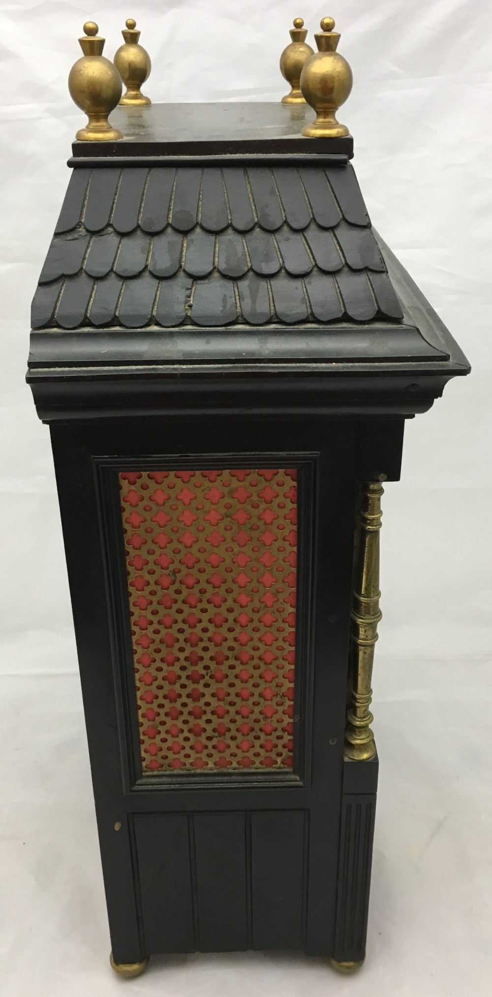 A 19th century Aesthetic ebonised bracket clock The engraved silvered dial with Arabic numerals, - Bild 5 aus 20