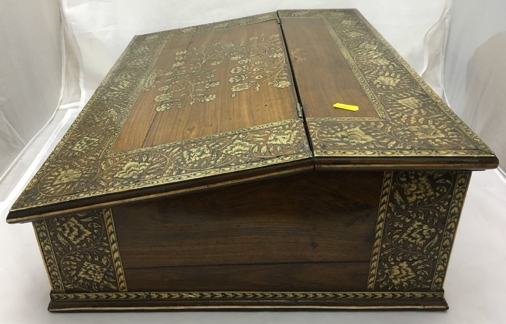 An 18th century Indian Vizagapatam ivory inlaid writing slope The hinged sloping top inlaid with - Image 5 of 10