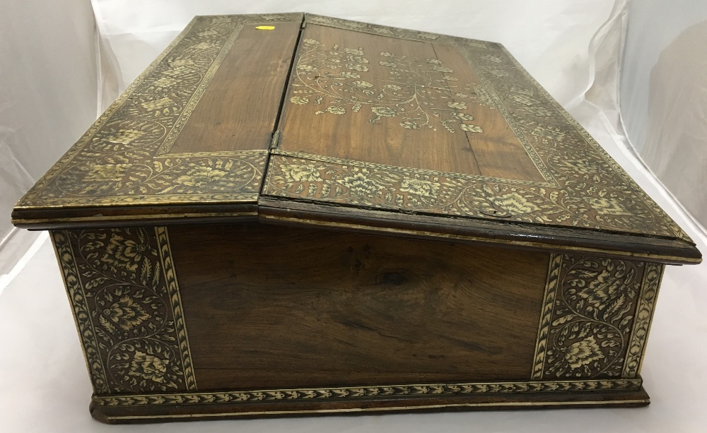 An 18th century Indian Vizagapatam ivory inlaid writing slope The hinged sloping top inlaid with - Image 3 of 10