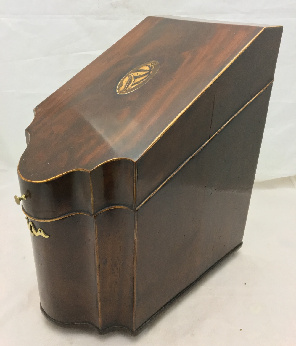 A pair of Georgian III mahogany serpentine knife boxes Each with shell inlaid hinged cover - Image 2 of 13