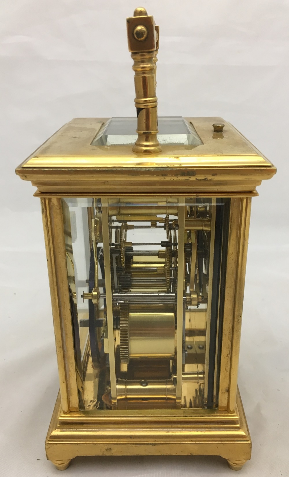 A 19th century lacquered brass cased repeating carriage clock The silvered dial with Roman numerals. - Bild 3 aus 9