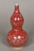 A Chinese porcelain double gourd vase W