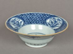 A late Ming Chinese porcelain ogee shape