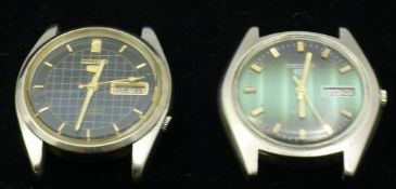Two 1970s Seiko 5 automatic wristwatches