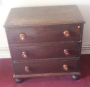 A small Victorian mahogany chest of drawers