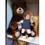 A boxed Steiff limited edition 1071 of 2500 'Fritzl & Hein' Hein in brown mohair with brown eyes