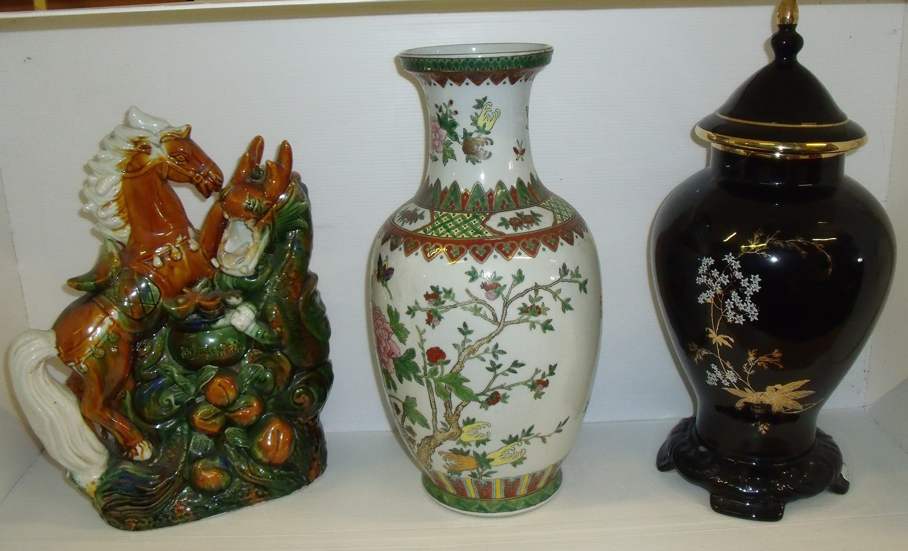 Modern Oriental vase with flared rim,