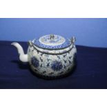 Japanese blue white and gilt squat teapot with twin rope twist wire work swing handles and lift off