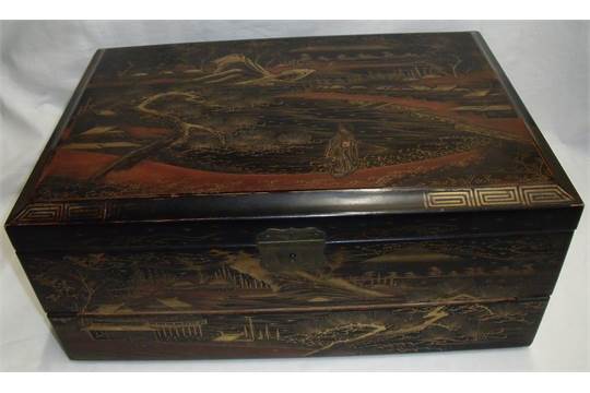 Early 20th C Japanese lacquered writing box the rectangular hinged lid with gilt and red lacquer - Image 7 of 12
