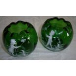 Pair of green glass Mary Gregory style vases (height 8cm)