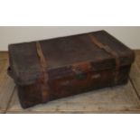 Vintage leather travelling case