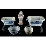 A group of five porcelain items including two 18th century blue & white exportware tureen bases (