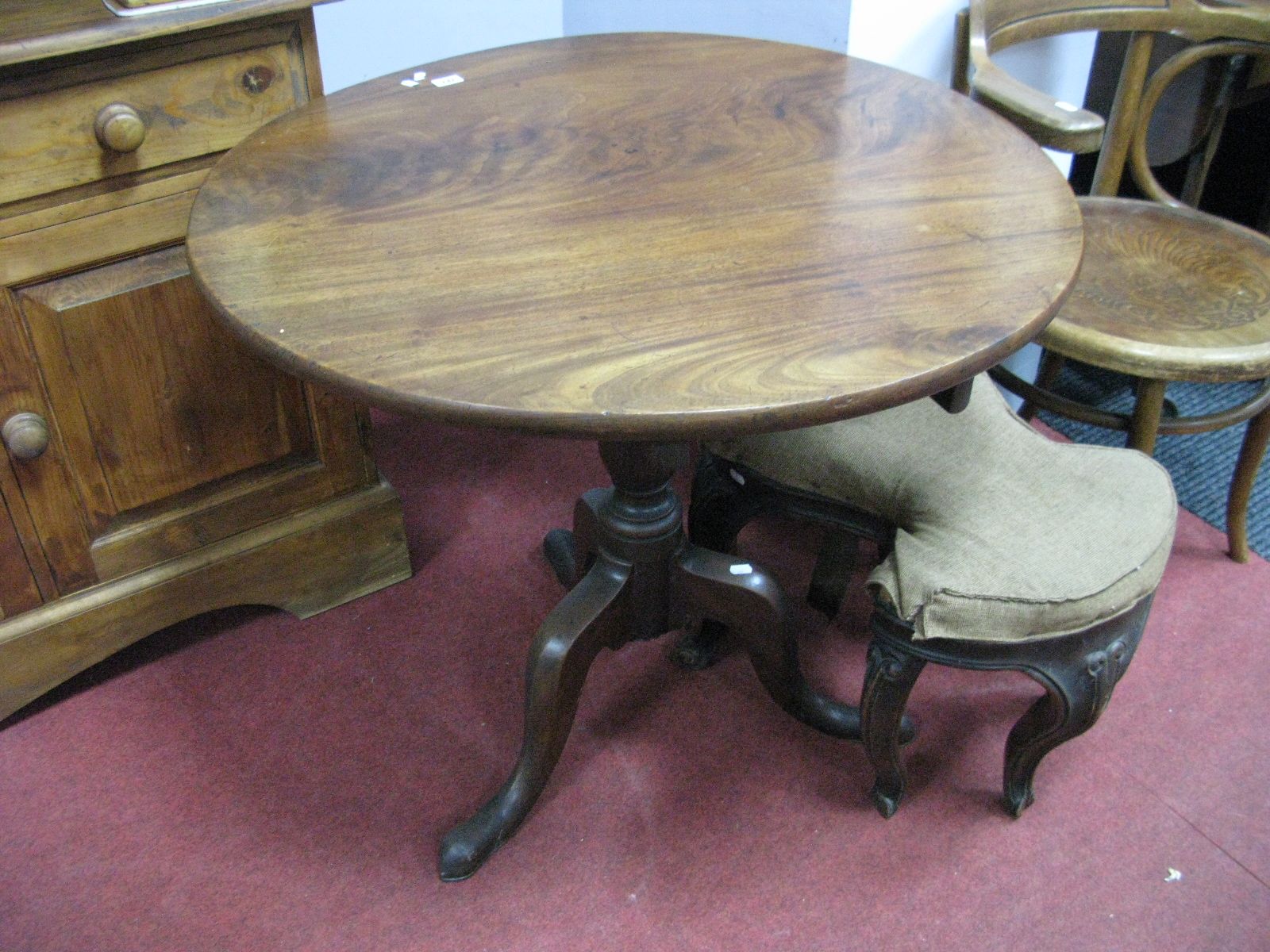 Late XVIII Century Mahogany Pedestal Table, having snap action top to circular top, on turned