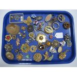 A Large Mixed Lot of Assorted Costume Brooches, including filigree, diamanté, hardstone, ceramic,