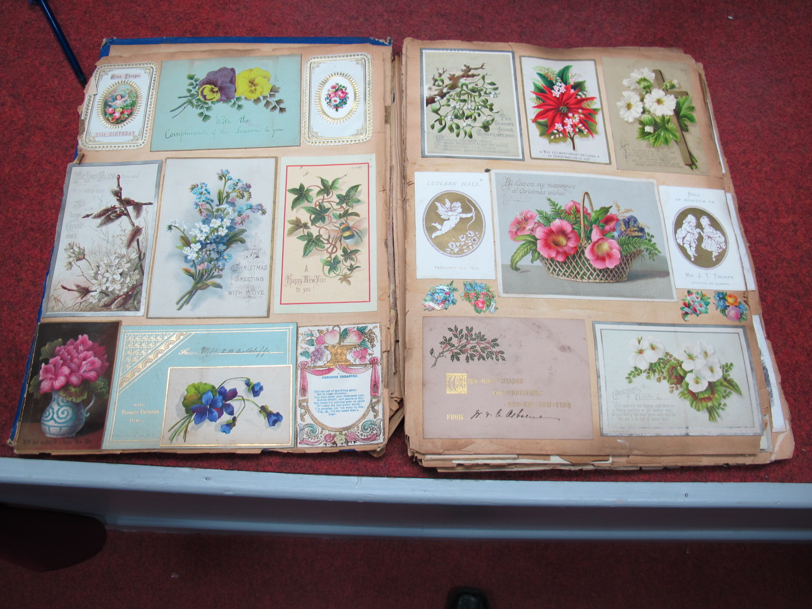 A Lovely Collection of Victorian/ Edwardian Greeting Cards, and cut outs in an album and in stock - Image 4 of 8