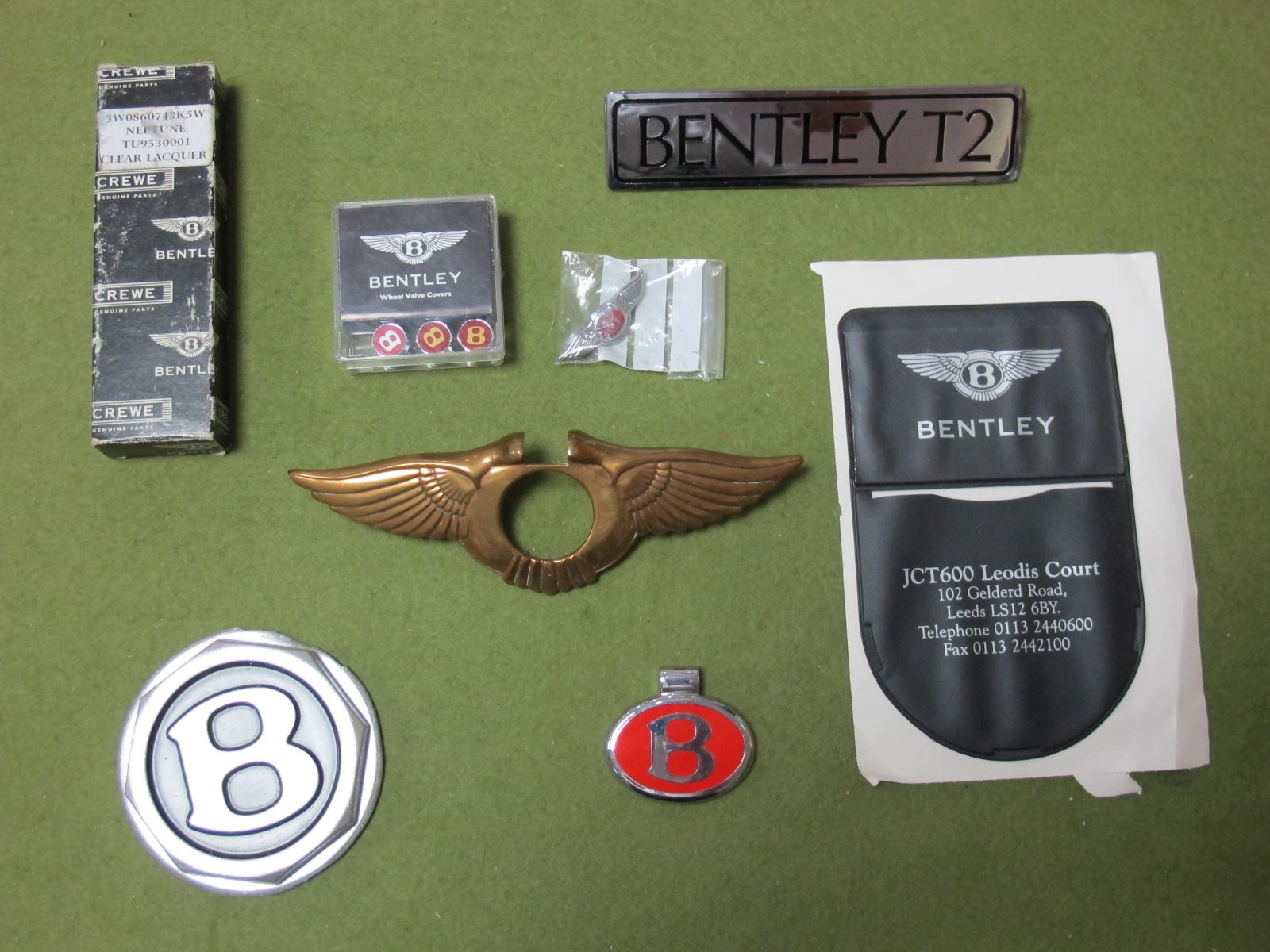 Bentley Boot Lock Cover Badge Red, Bentley T2 Boot Badge, Bentley B Wheel Hub Centre Badge (