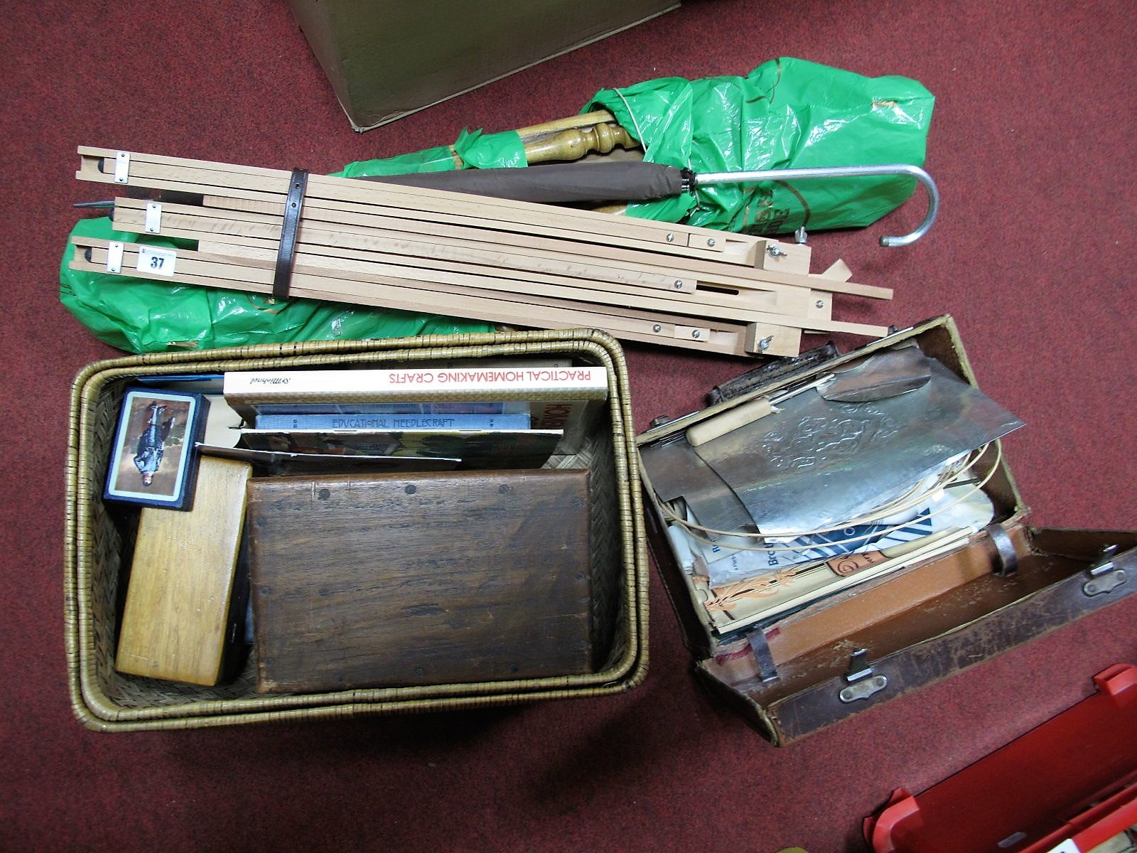 A Quantity of Crafts and Artists Equipment, to include bronze powder, crepe paper, easels.