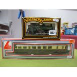 A Lima "OO" Gauge #205132 MWG G.W.R Rail Car No. 22, in chocolate and cream G.W.R livery, boxed. A