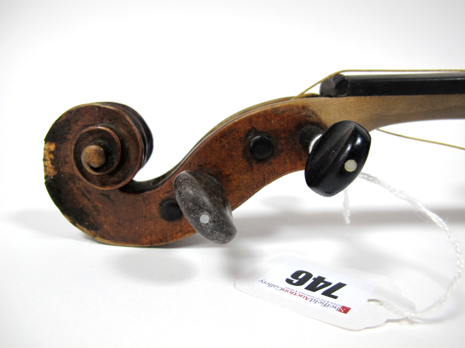 A Violin, one-piece back, length 143/16 in, inlaid purfling, ebony fingerboard. mother of pearl - Image 3 of 6