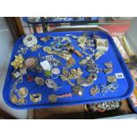 A Collection of Assorted Costume Brooches:- One Tray