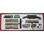 A Hornby 'OO' Scale 4-6-2 A3 'Flying Scotsman', plus four LNER coaches, track, etc. All playworn