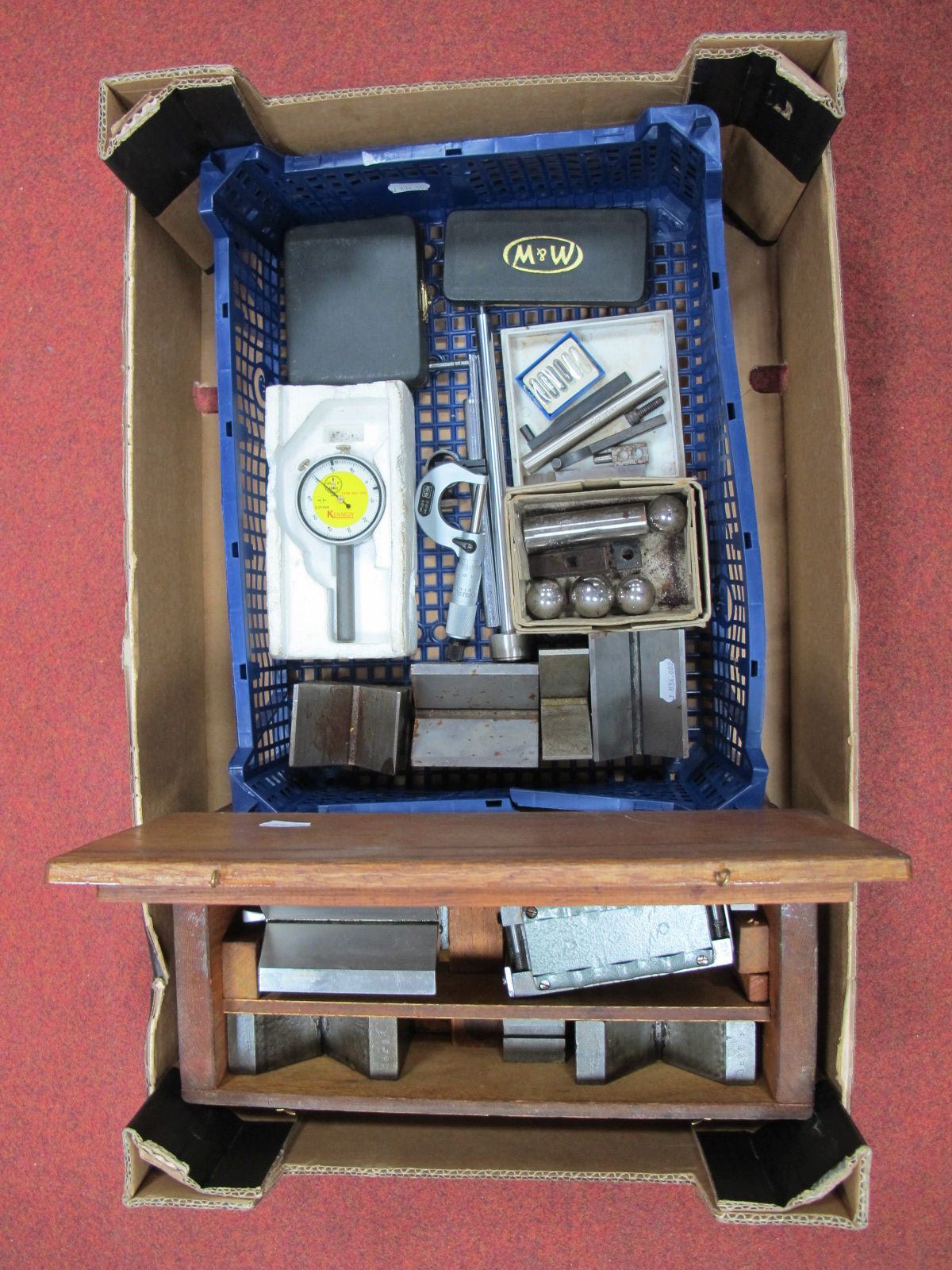 Engineers Tools, including a Kumaun magnetic V block, other V blocks and magnetic base (boxed),