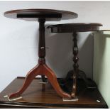 A Mahogany Pedestal Table, with cross banded top, turned pedestal, cabriole legs, together with
