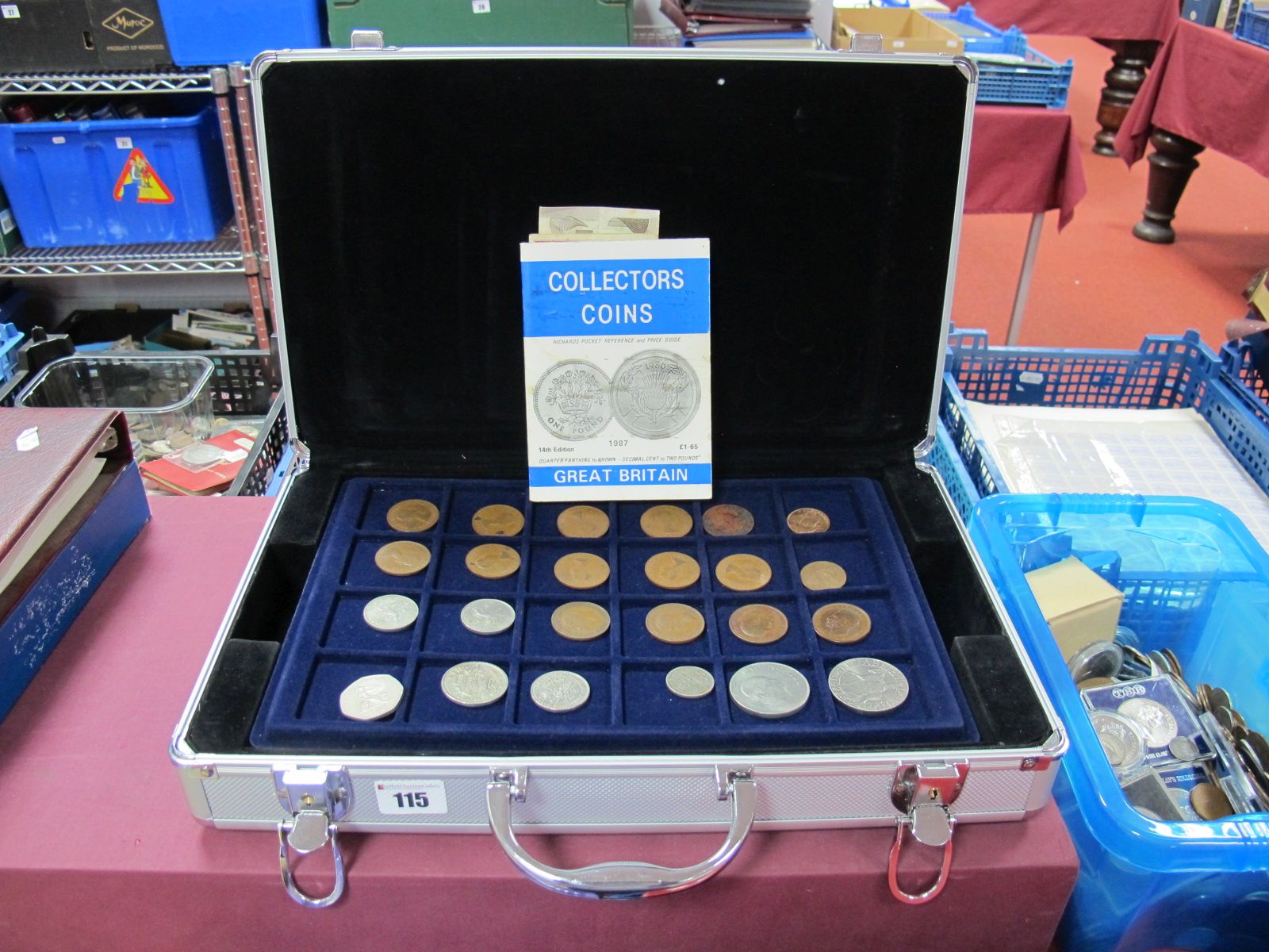 A Small Quantity of G.B. Coinage, some pre-1947 silver coins noted, a circulated Government of